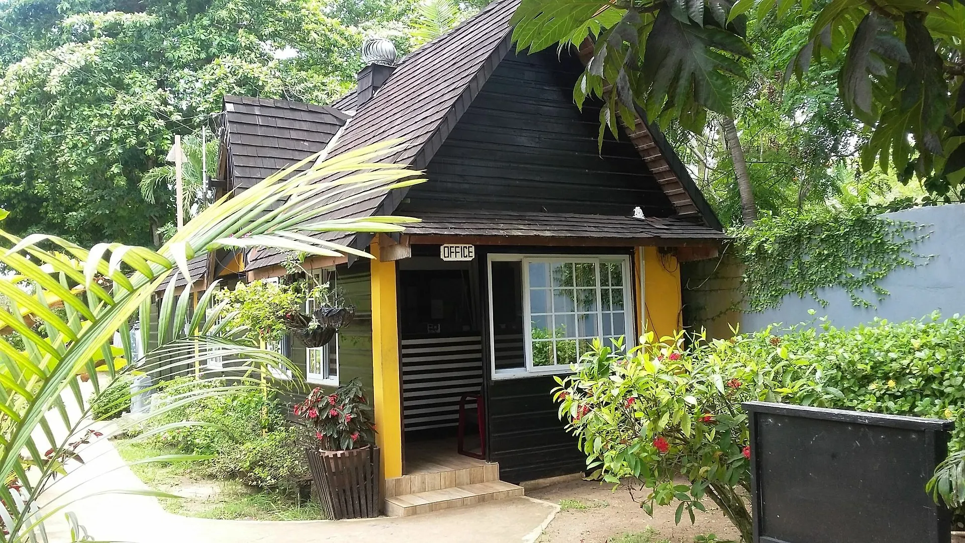 Firefly Beach Cottages Negril Hotel